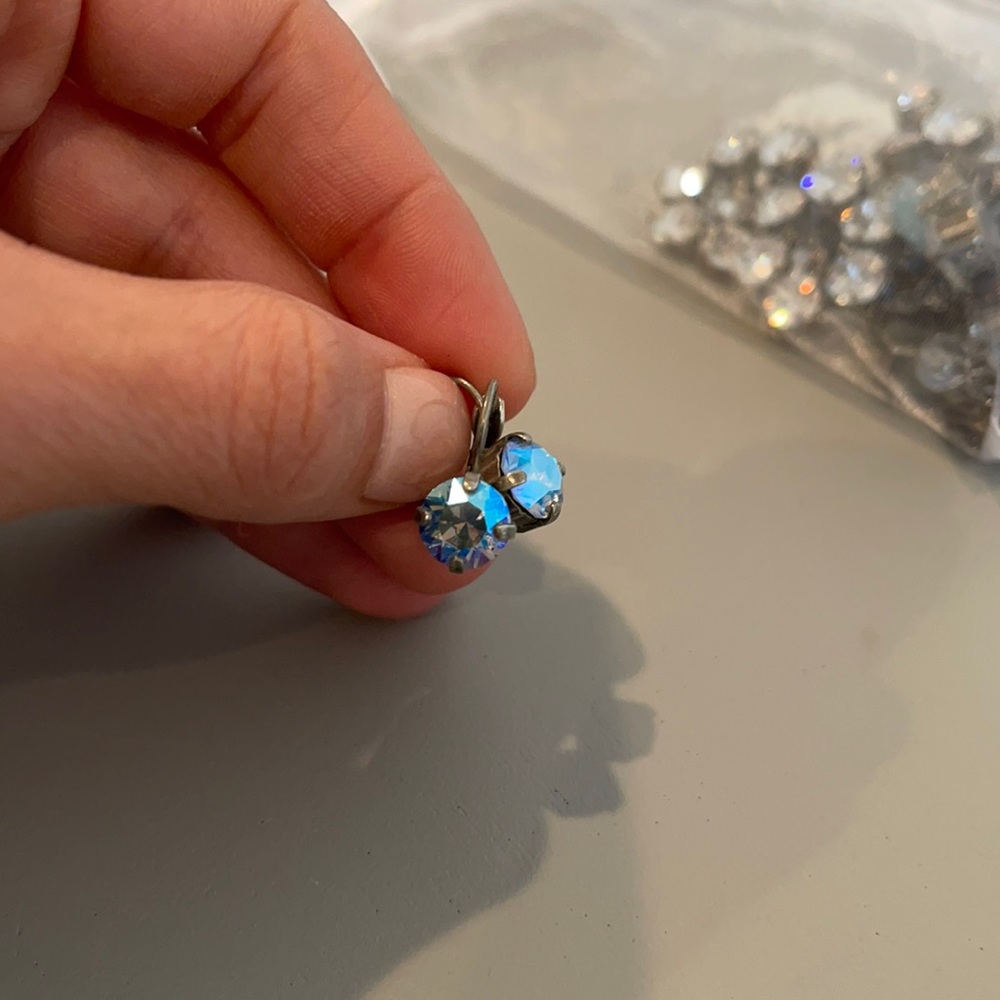 Small size hanging Sabika earrings